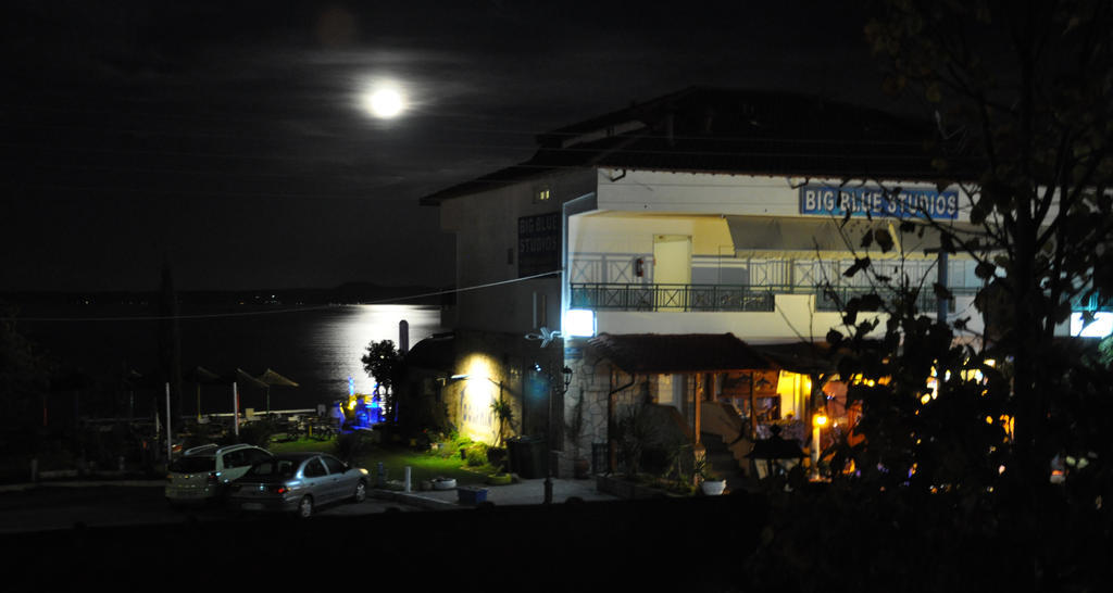 Big Blue Studios Kallithea  Rum bild